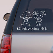 Autós matrica - Családosoknak - 2 gyerek - Vigyázz ránk!